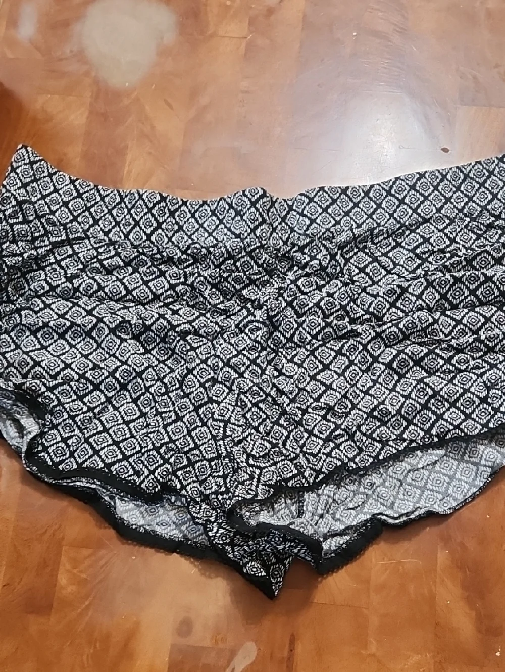 Secret Treasures Black and White‎ Diamond Print Sleep Shorts